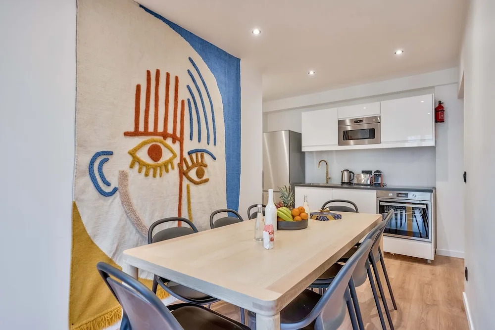 102  Urban Opera Picasso