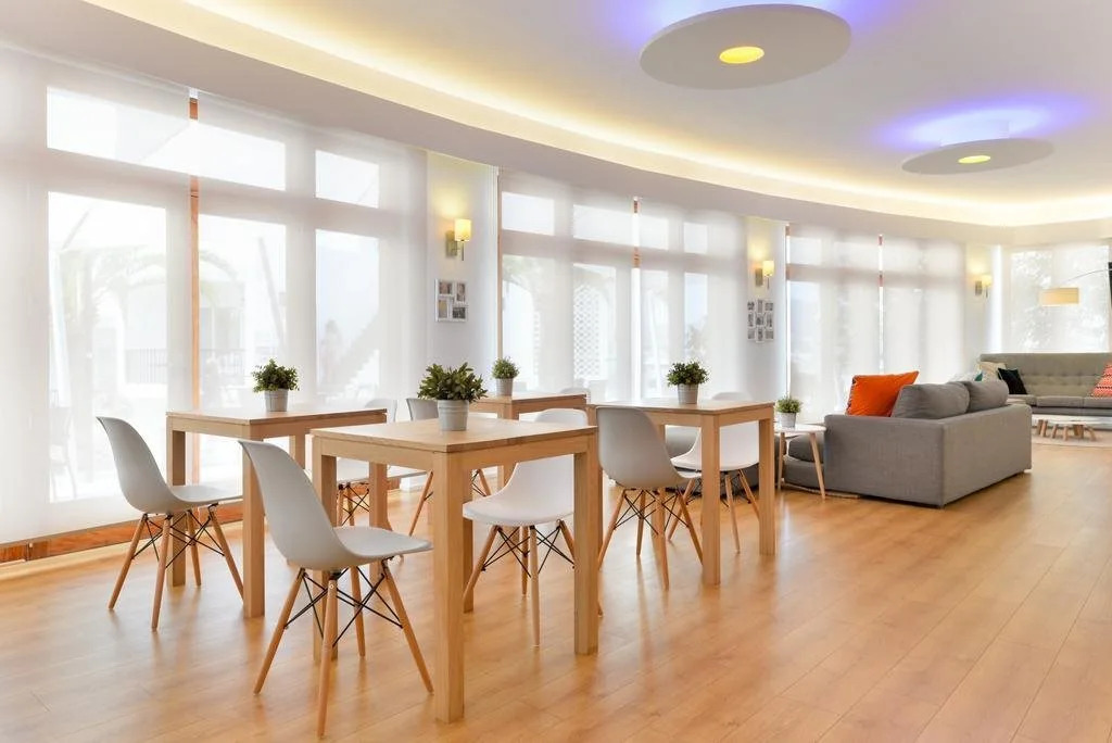 Hotel Cenit & Apts Sol y Viento