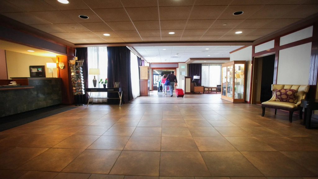 Cortina Inn