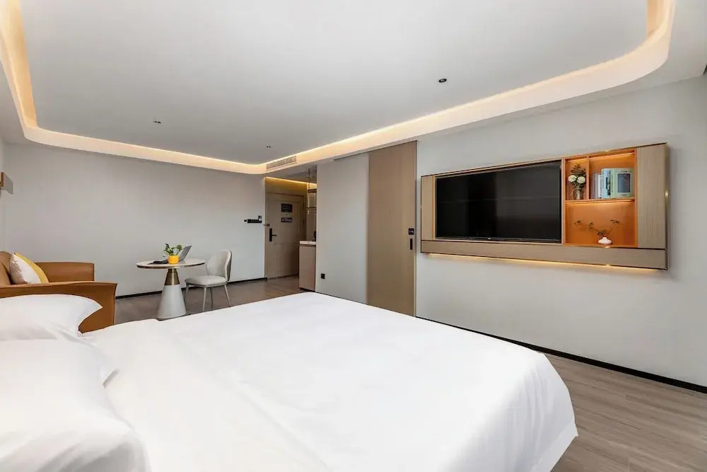 Poltton International Apartment Gaoming
