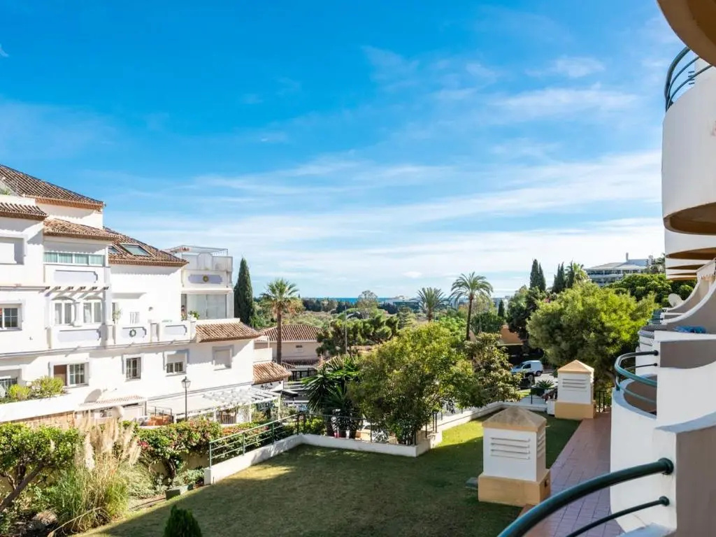 Señorio de aloha 3 bedroom duplex within walking distance to Puerto Banus