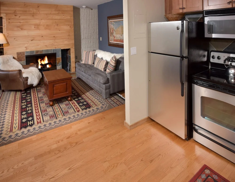 Vail 21 #306 2 Bedrooms 2 Bathrooms Condo
