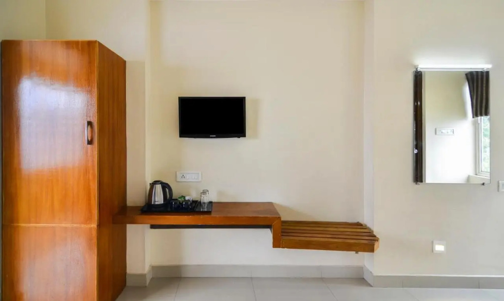 Itsy Hotels Platinum Inn