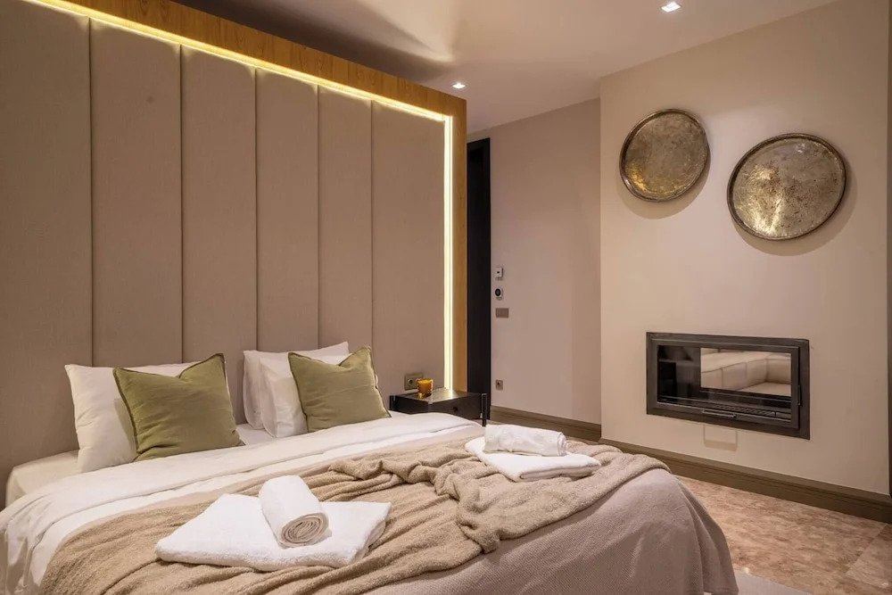 Hills Deluxe - Relaxed Luxury in Style and Serenity