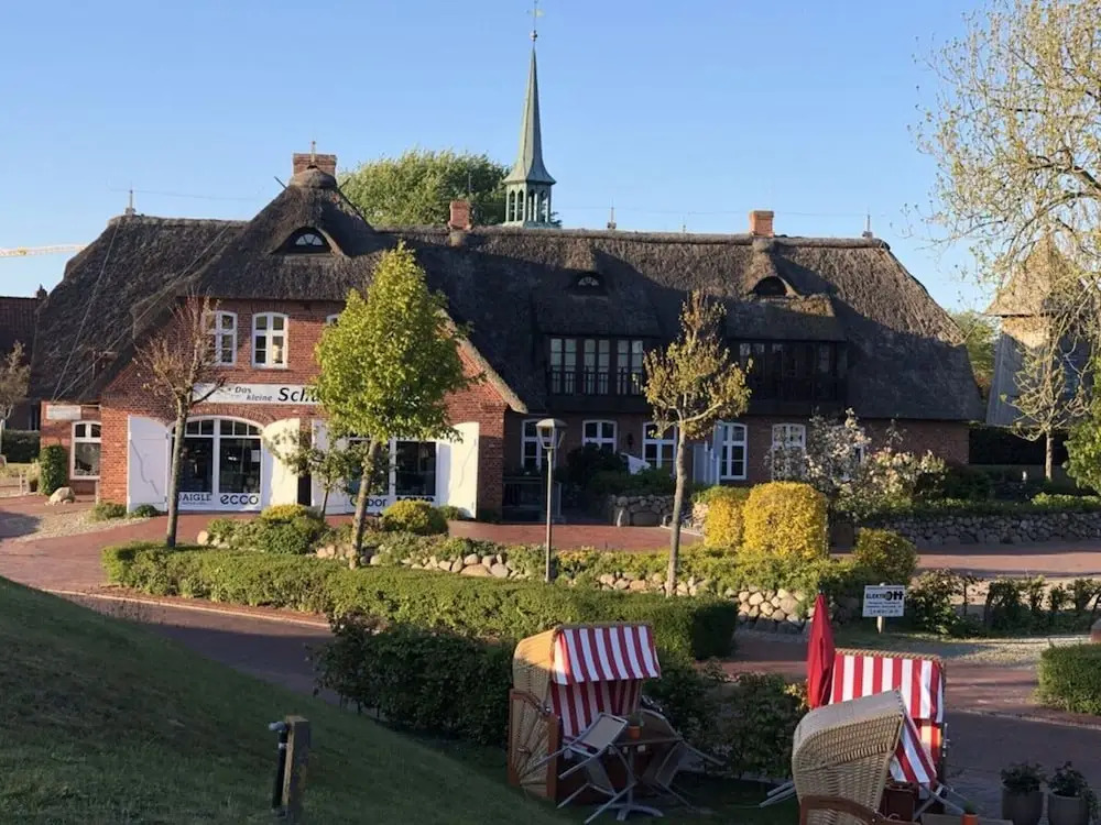 Bi de Kark Modern Retreat