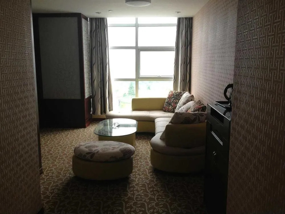 Shanghai Guwei Holiday inn