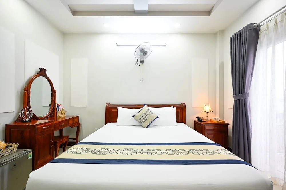Sky Star Hotel Go Vap