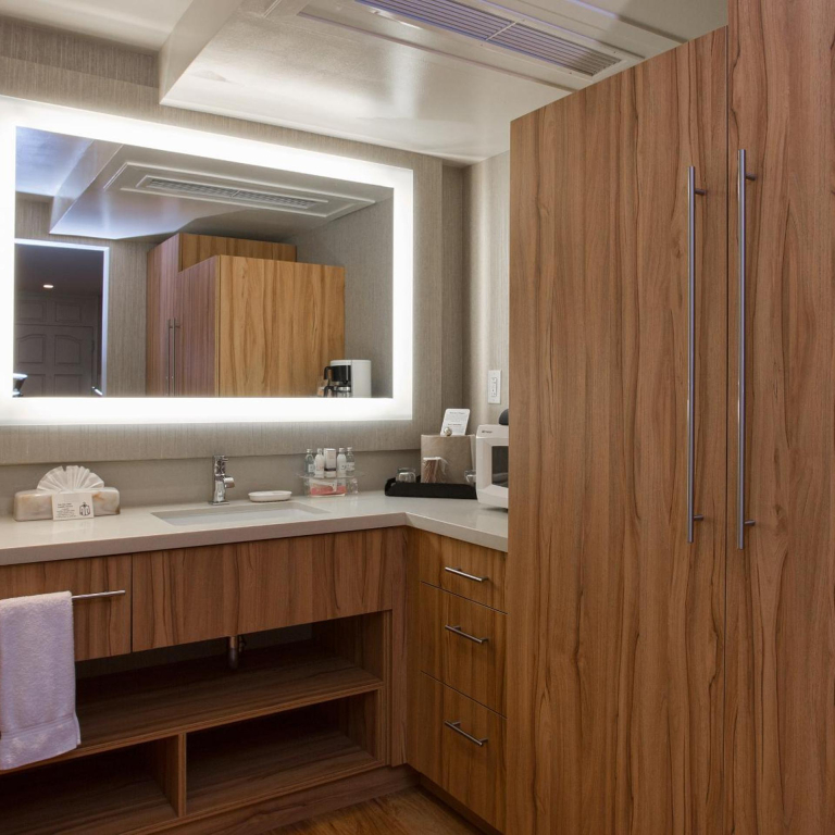 Hotel Strata