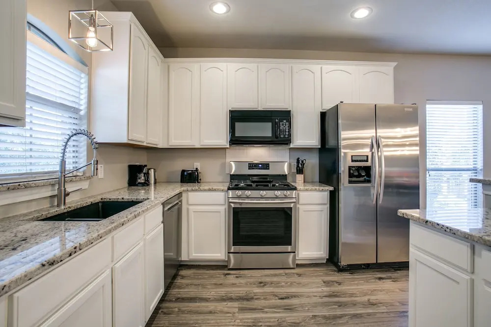 Beautifully furnished 3 bedroom Frisco