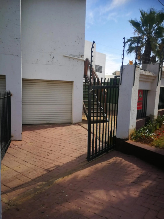 King Protea Self Catering Accommodation in Erasmuskloof, Pretoria East