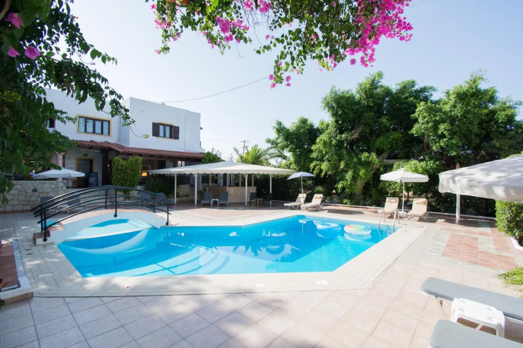 Rena Apartments