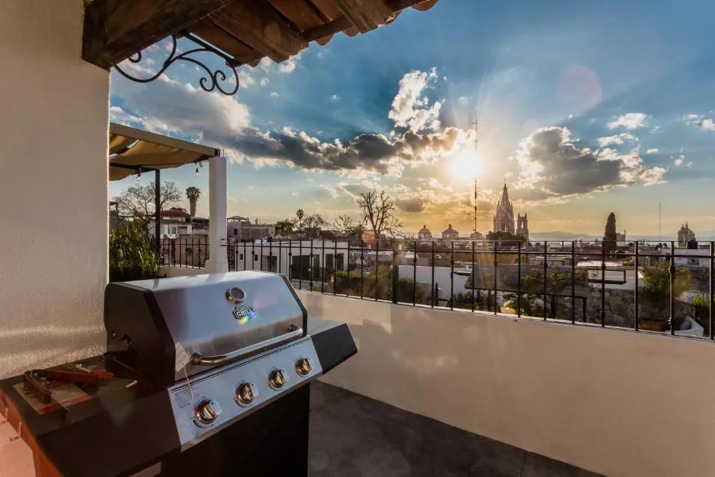 Casa Correo - Location - Rooftop Views - 3 Bedrooms