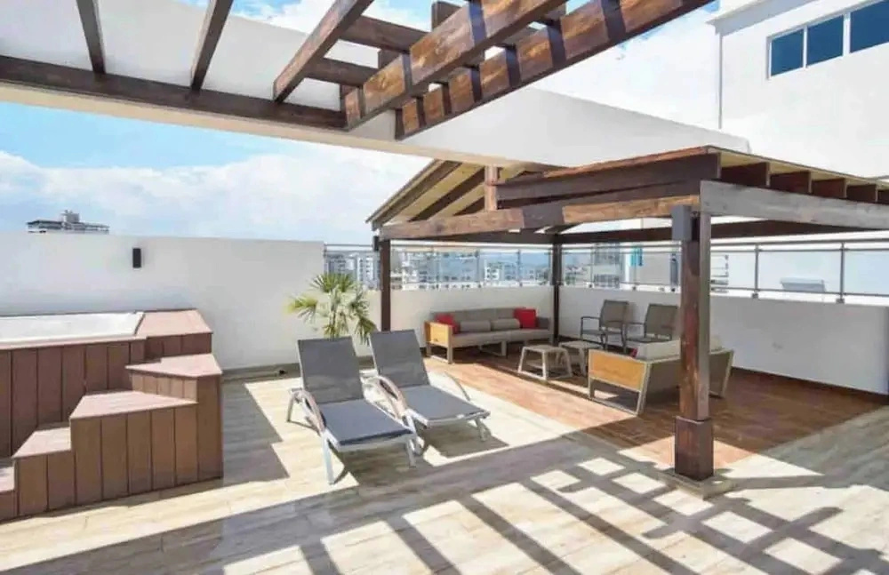 Luxurious 3-bedroom Condo With City Views in Santo Domingo