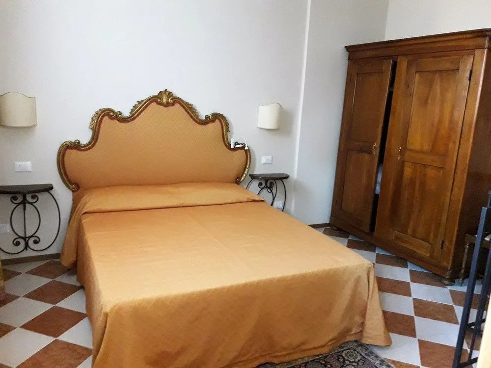 B&B Corner