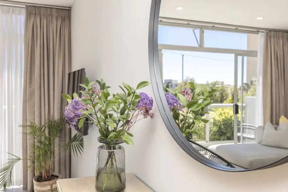 Seaview Bliss a Sunny Apartment and Pool
