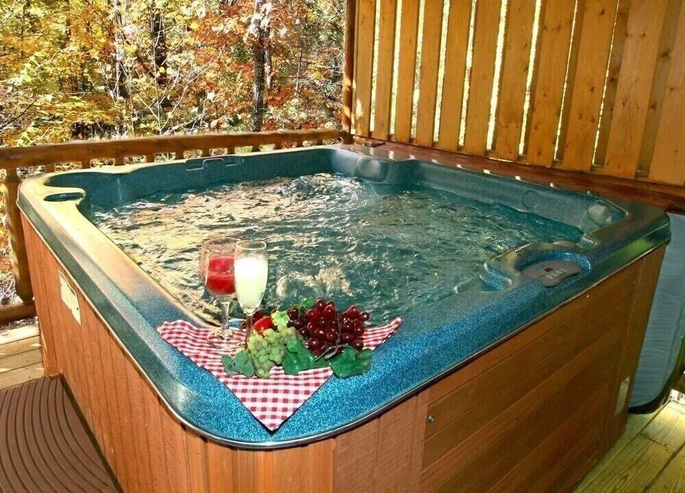 Autumn Breeze 1 Bedroom 1 Bathroom Cabin