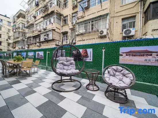Zilanling Hostel (Zhongshan Scenic Area Houzaimen)