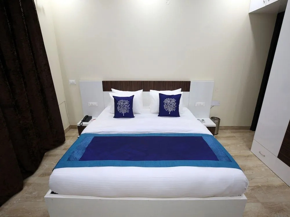 OYO 9940 Shashank Villa
