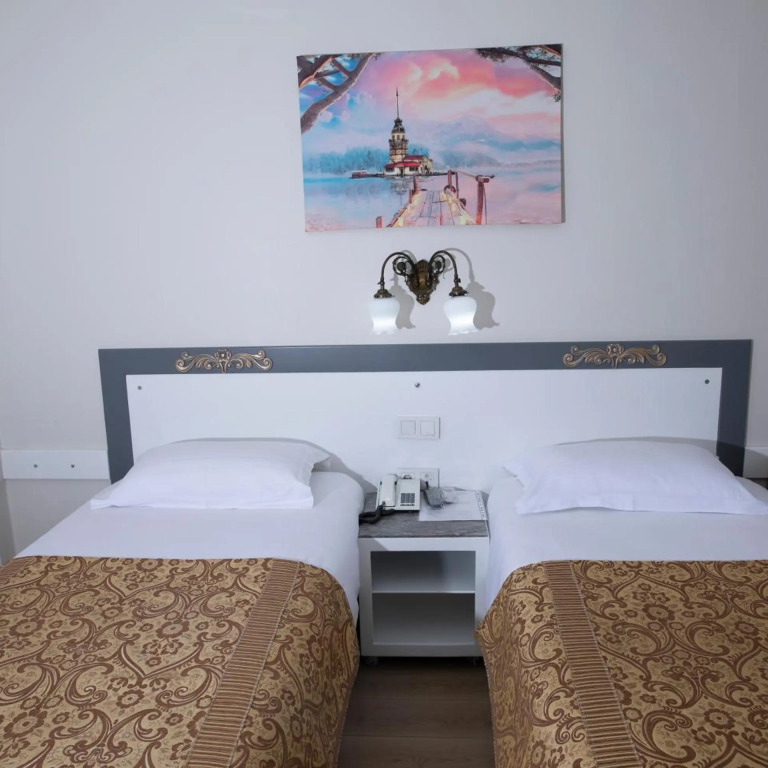 Hali Hotel