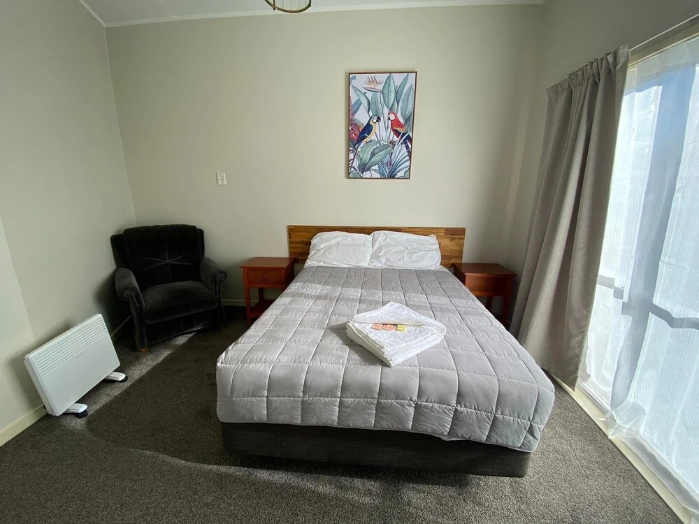 Airport B&B