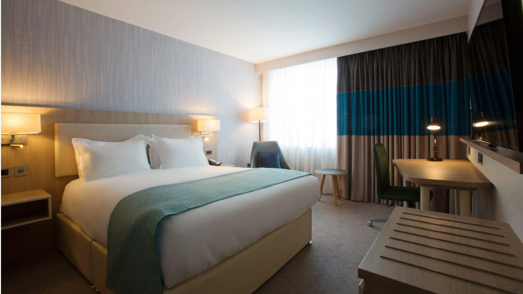 Holiday Inn Manchester - City Centre by IHG