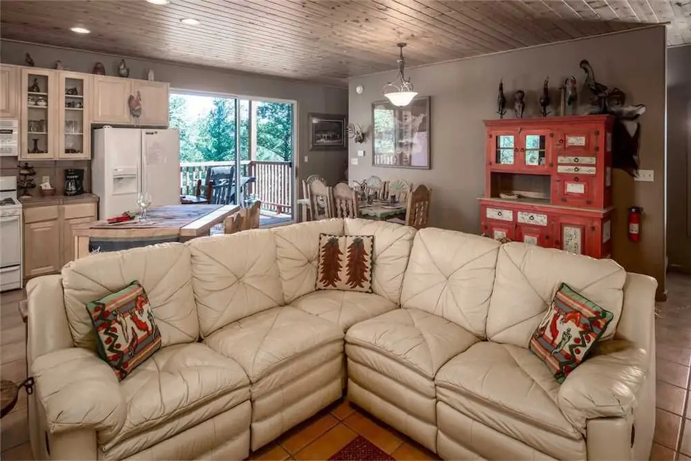 Adobe Hacienda - Three Bedroom Cabin with Hot Tub