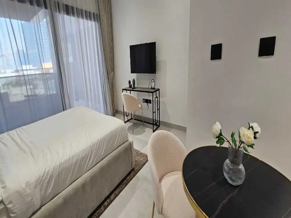 Luxury Studio in Jumeirah Village Circle
