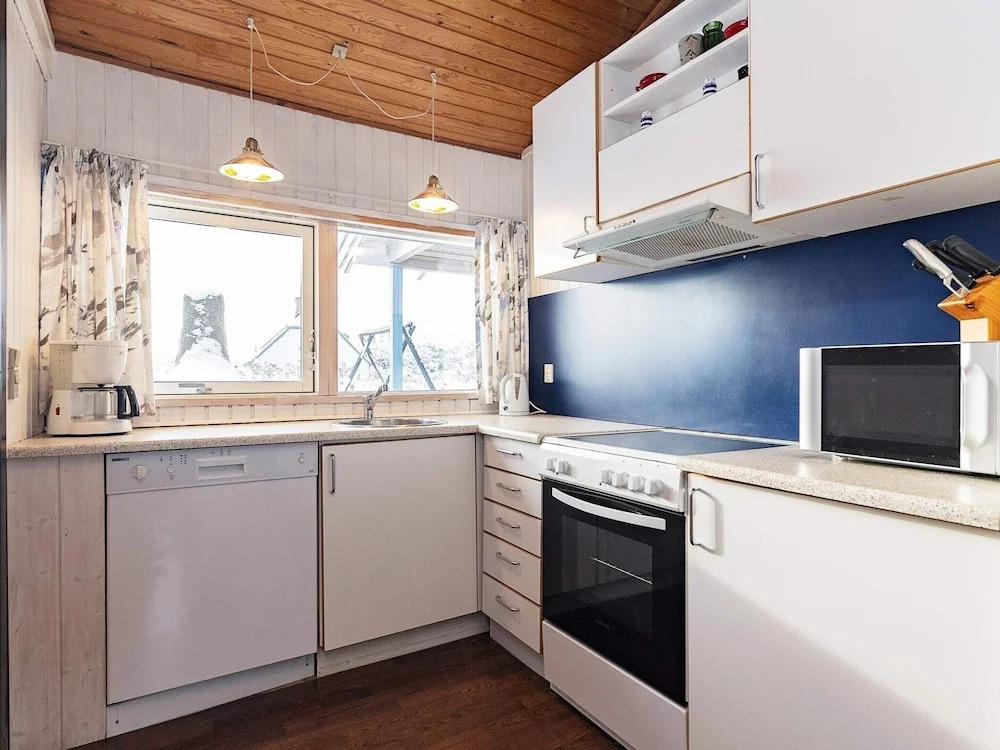6 person holiday home in Saltum-By Traum