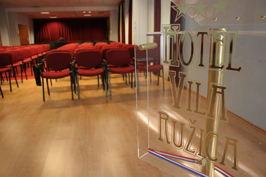 Hotel Vila Ružica- glavna zgrada i depandanse