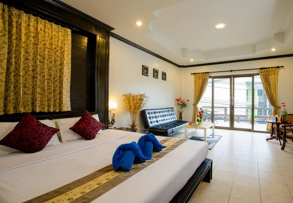 Baan Veerakit Hotel