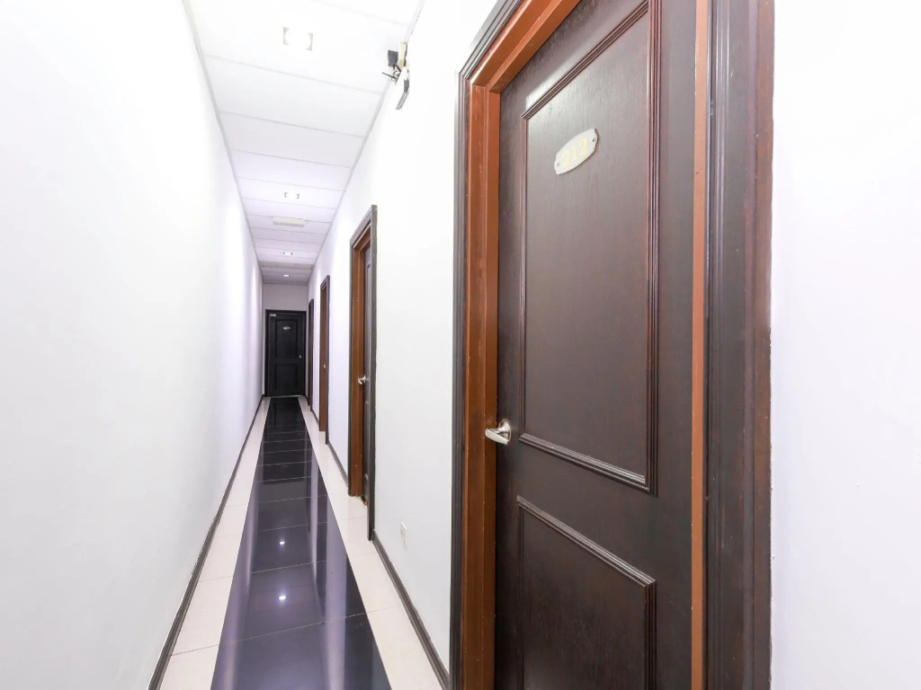 OYO 728 Tai Pan Hotel
