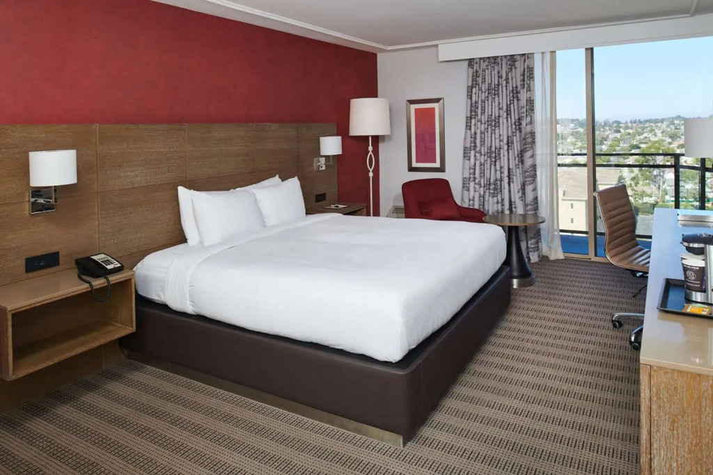 DoubleTree by Hilton Torrance - South Bay