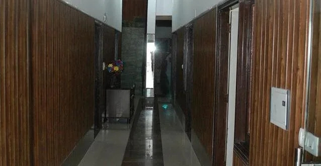 Hotel Golden Woods