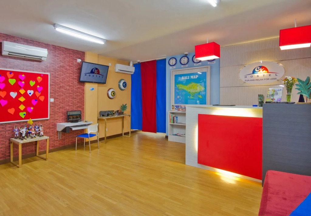 CX Hostel Kuta Raya