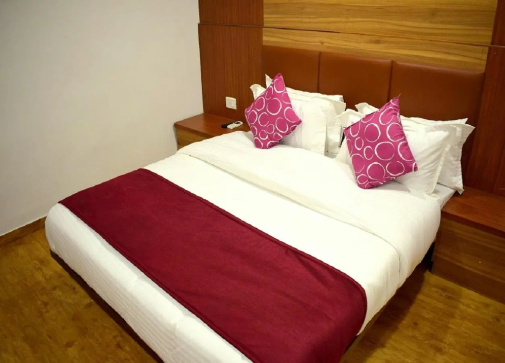Hotel Palak Palace