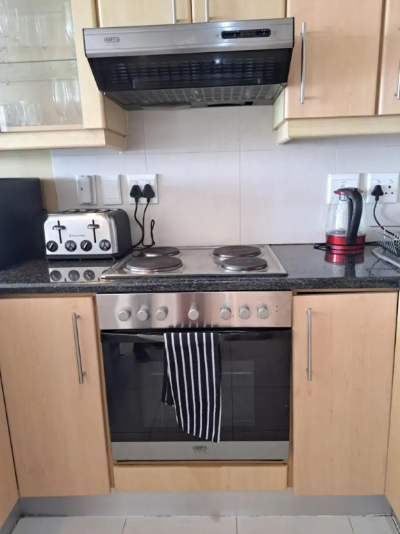 3 Bedroom Sea Facing Family Stay