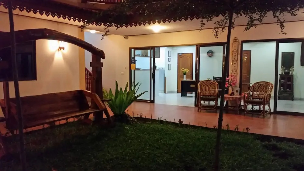 Villa Oranje Chiang Mai