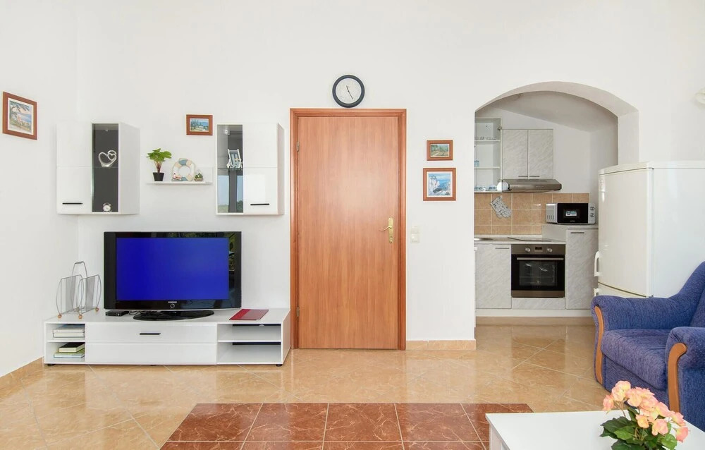 Stunning Apartment in Stranici With 1 Bedrooms, Wifi and Heated Swimming Pool