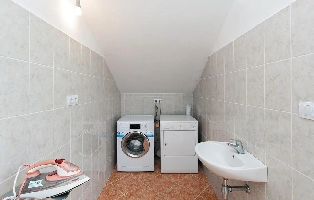 Cozy Home In Supetarska Draga With Wifi