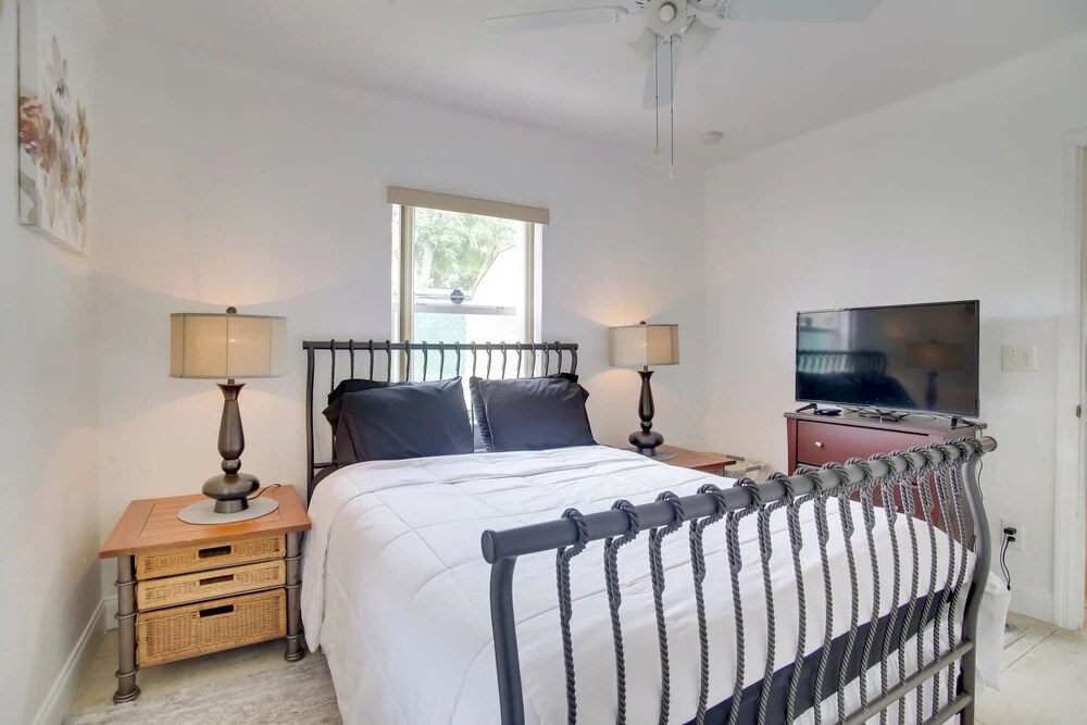 2 Mi to Boardwalk: Home w/ Grill in Dania Beach!