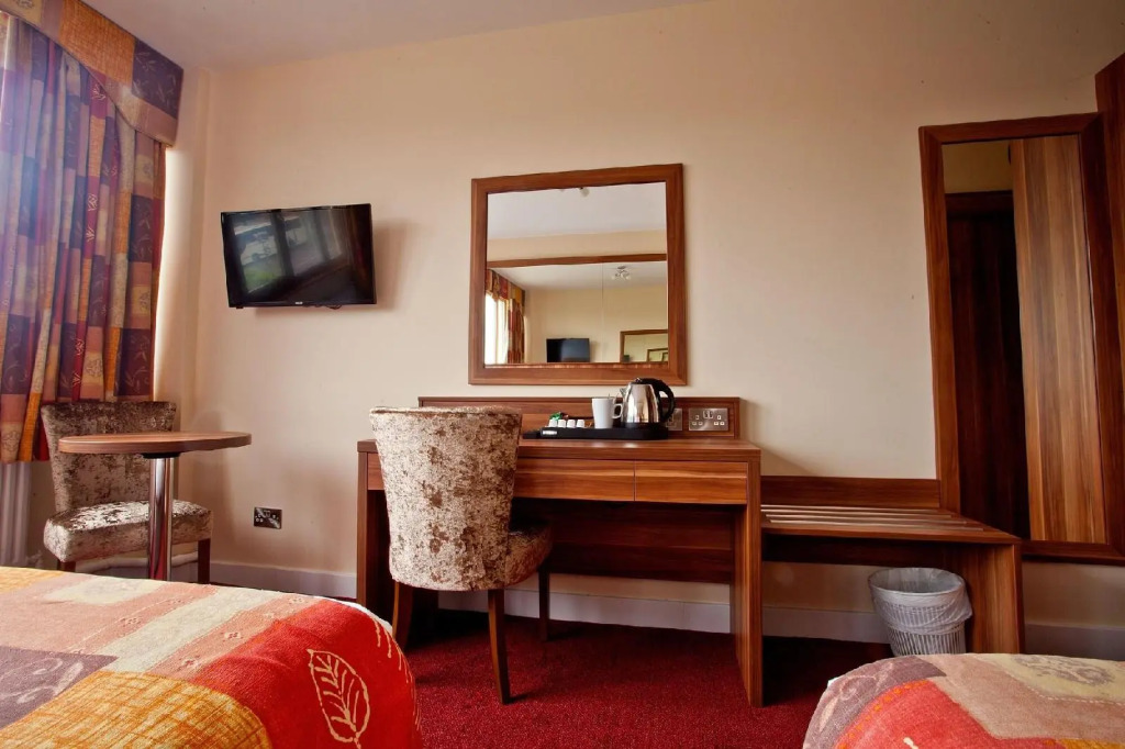 West County Hotel