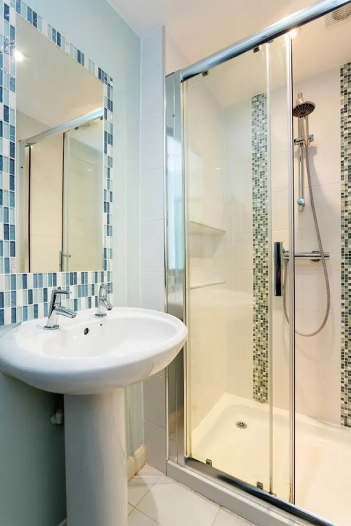 Veeve - Clapham Garden