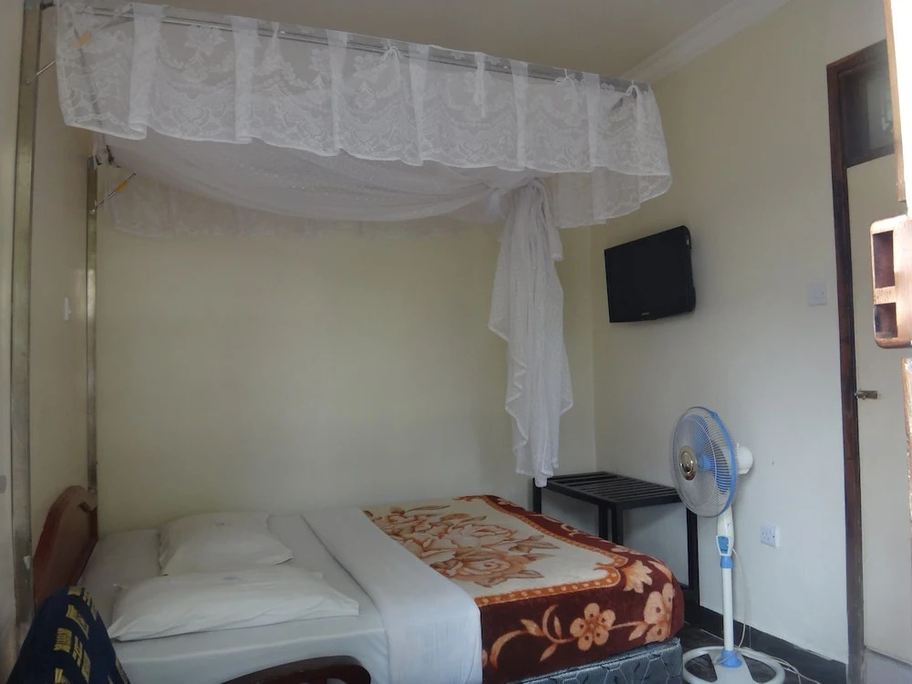 Mid Way Hotel