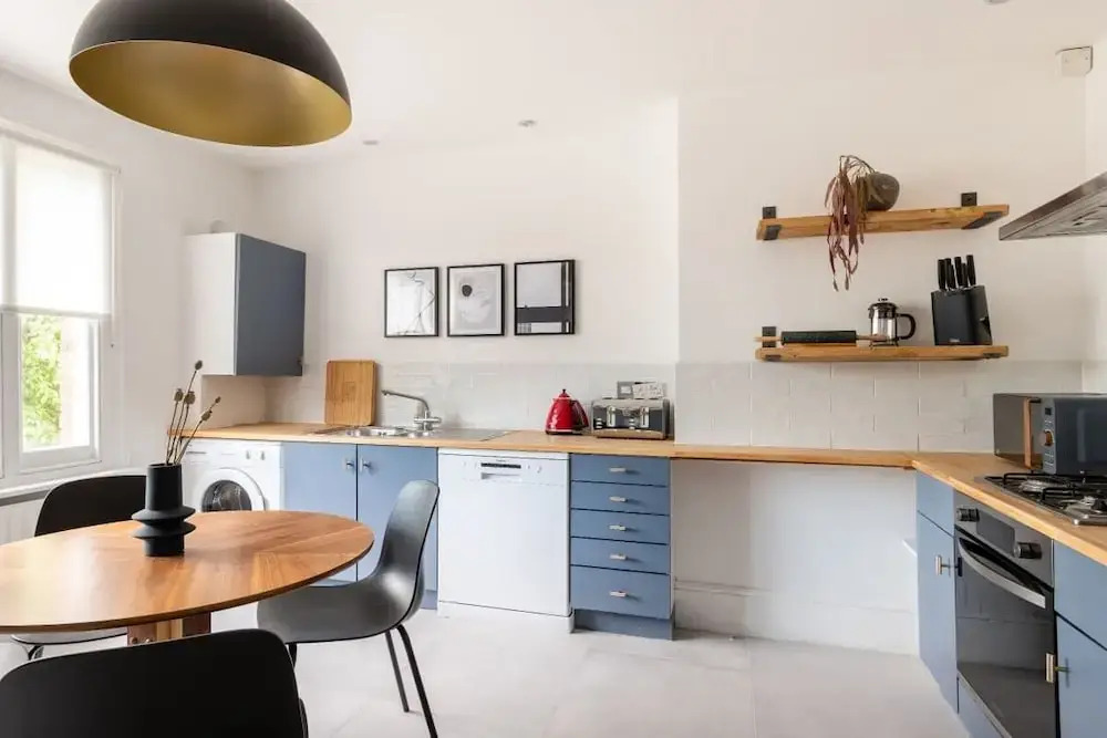 The Heart of Balham - Modern & Bright 2bdr Apartment With Terrace