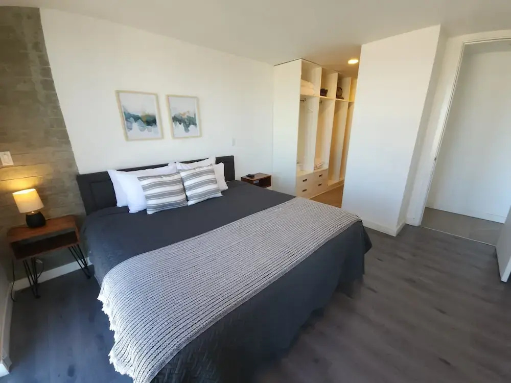 Distrito Revolution Suites