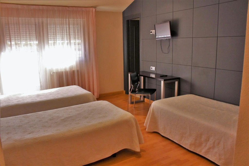 Hotel Area Serrano