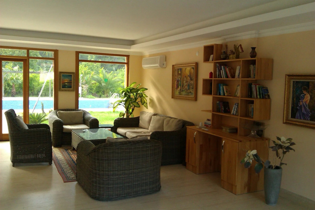 Yonca Hotel