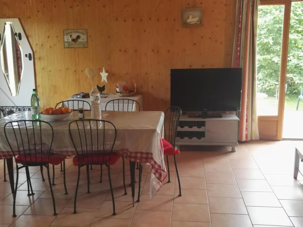 Maison en bois avec jardin, idéal randonnée, fibre haut débit, équipements bébé près du Mans et Tours - FR-1-410-195