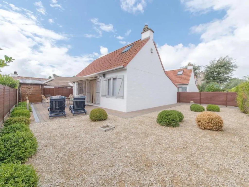 Holiday Home Vissershuisje 9-21 with parking by Interhome