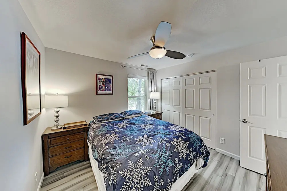971bca2q 2 Bedroom Condo